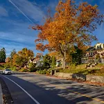 Niagara River&Gorgeview Manor-10Minswalktofalls